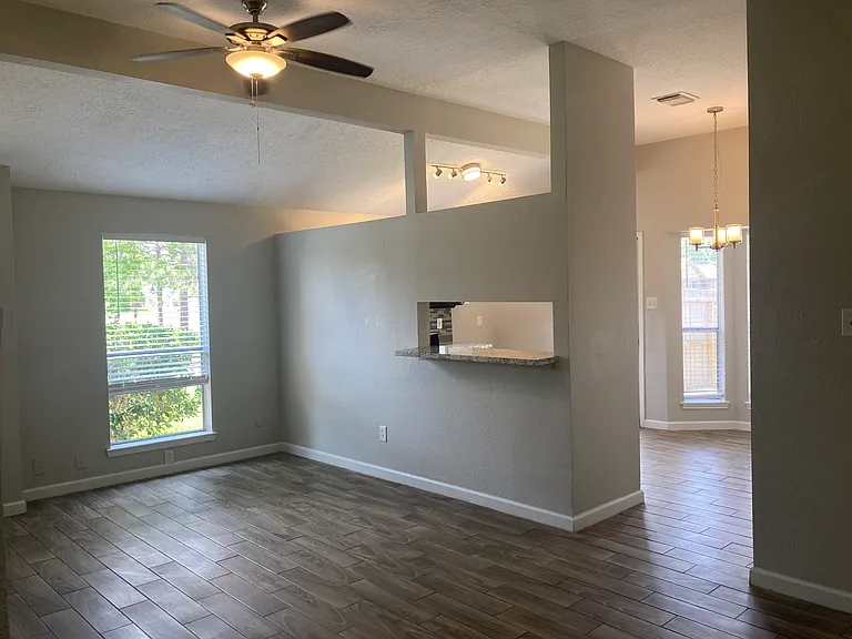 2540 Knoxville Dr — Photo 6