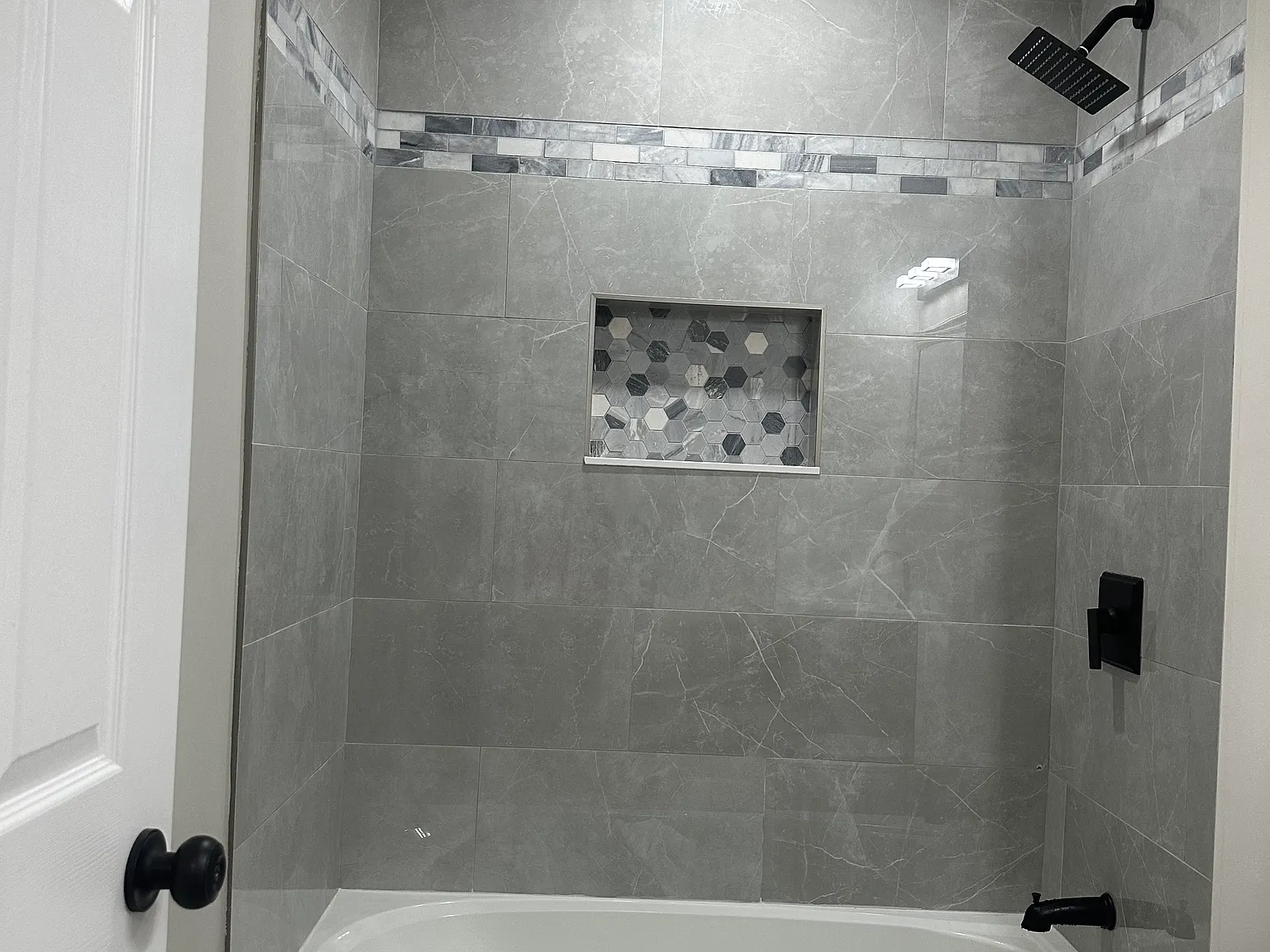 2 bed, 1297 sqft, $1,650 — Photo 4