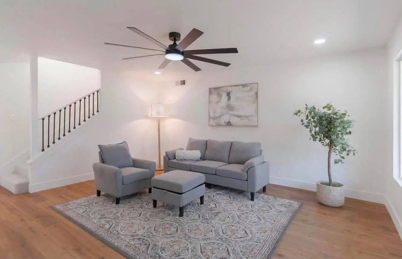 4 bed, 1799 sqft, $2,700 — Photo 2