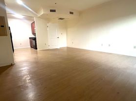 1154 Bellevue APT