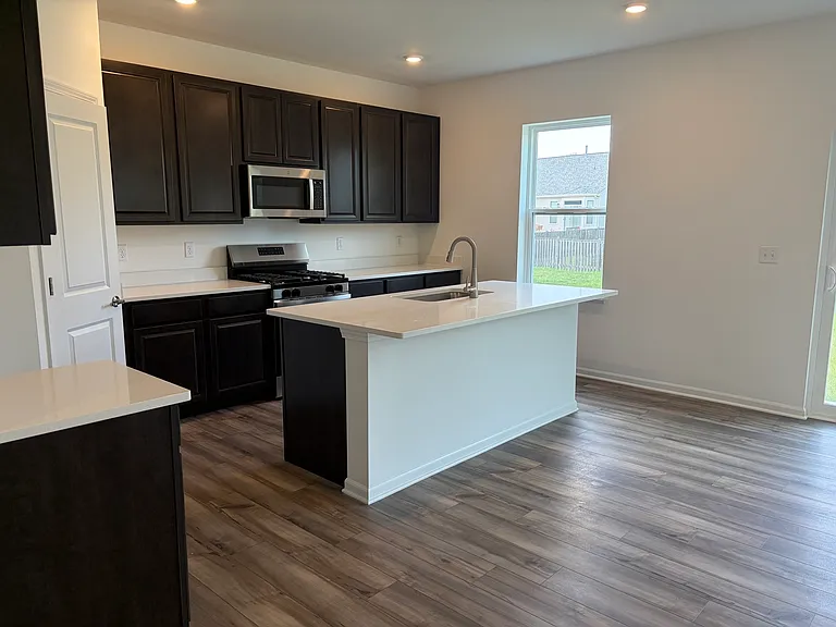 311 Twinleaf Trl — Photo 4