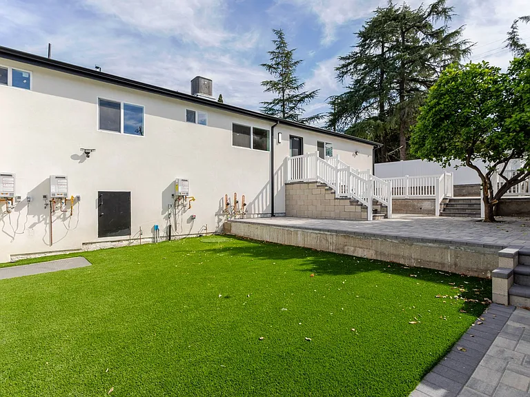 10423 Pinyon Ave — Photo 14
