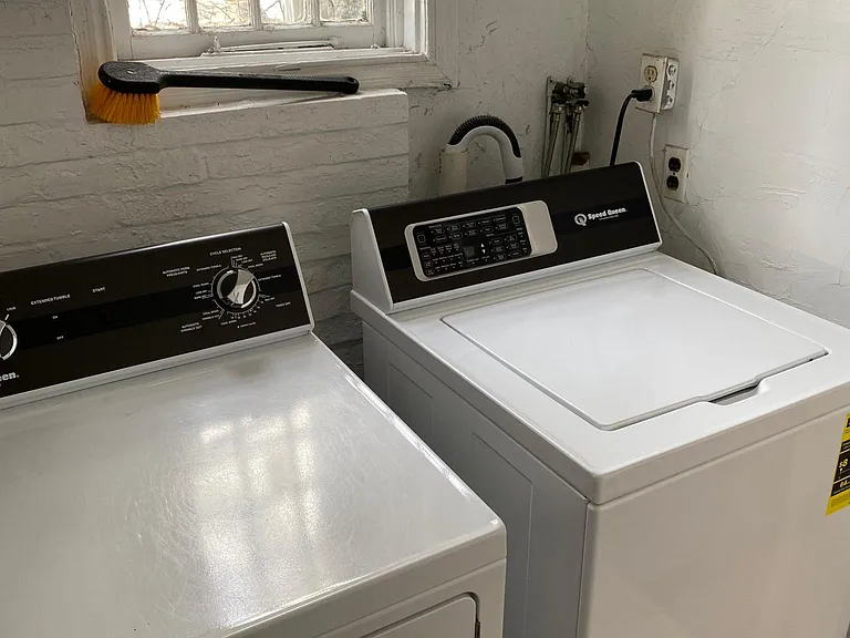 In-unit laundry