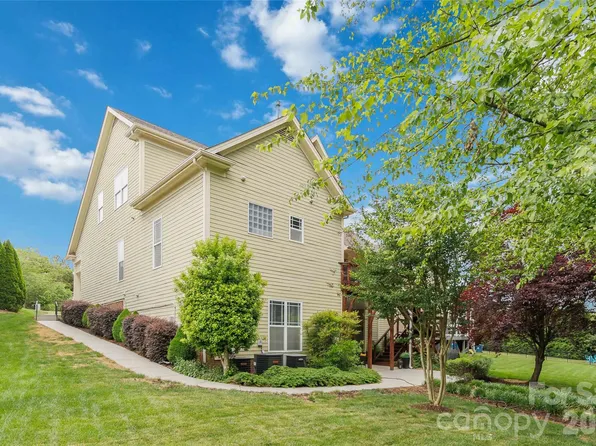 10719 Waycross Dr, Huntersville, NC 28078