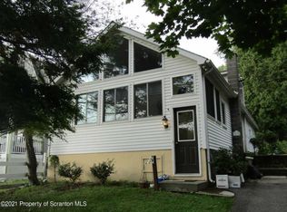 47 S Pioneer Ave, Shavertown, PA 18708
