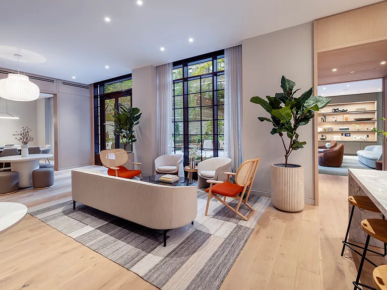 300 E 50th St #18B — Photo 21