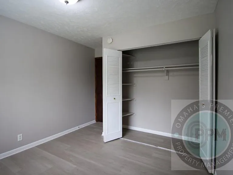 Benson Garden Apartments — Photo 37