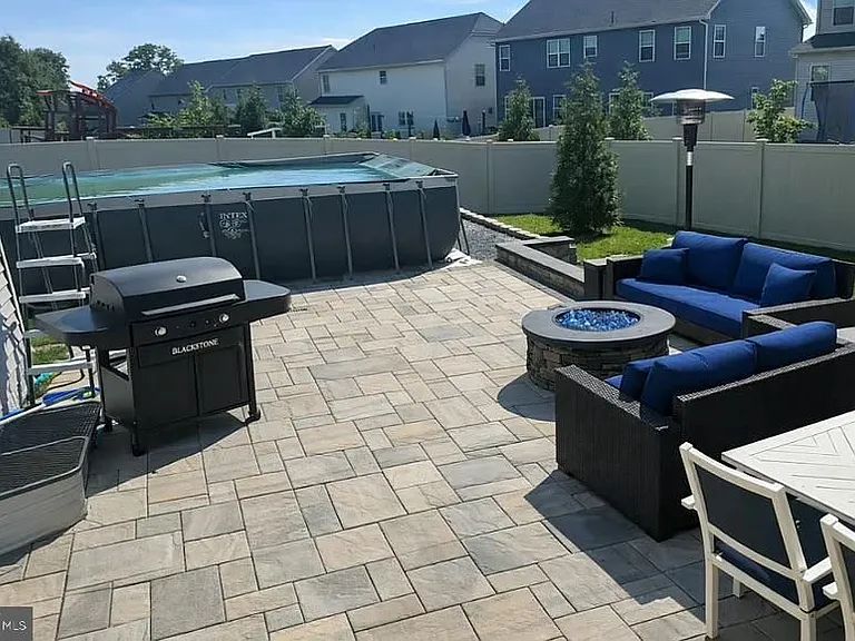 9705 Blandwood Way — Photo 22