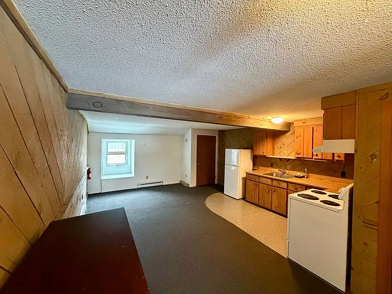 748 Calef Hwy #5 — Photo 4