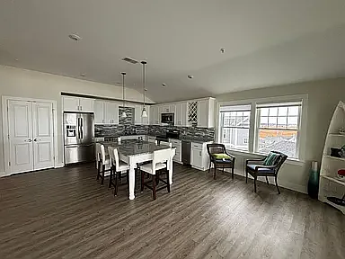 377 Ocean Blvd #12 — Photo 10