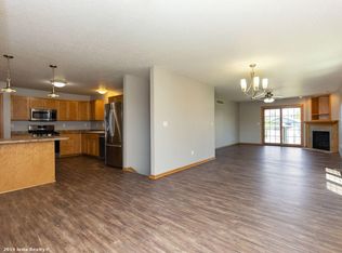 2016 Vista View Dr, Granger, IA 50109