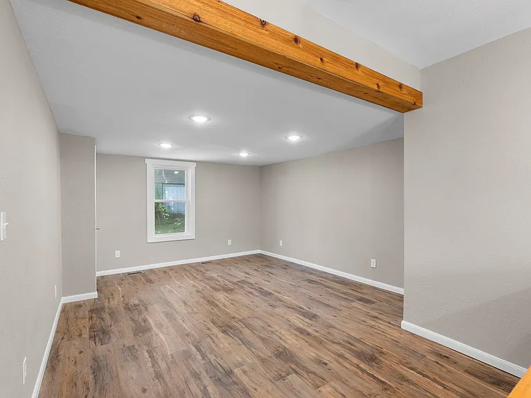 1520 New Madrid St — Photo 5