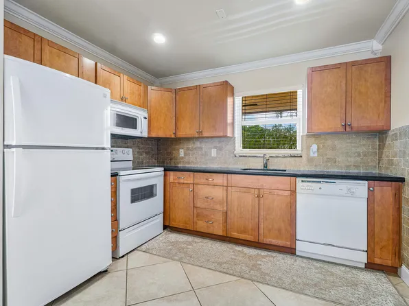 10693 N Military Trail #14, Palm Beach Gardens, FL 33410