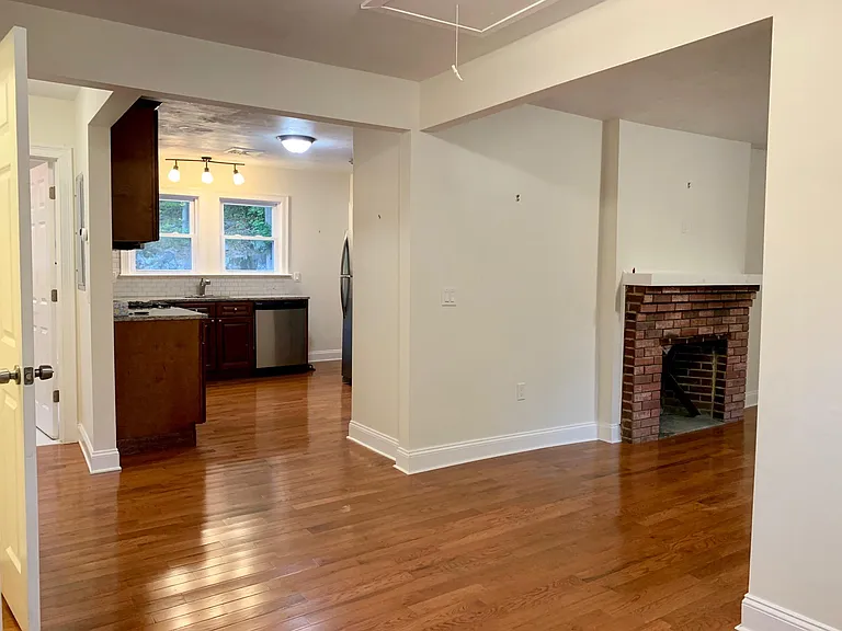 35 Mount Vernon Ave #2 — Photo 3