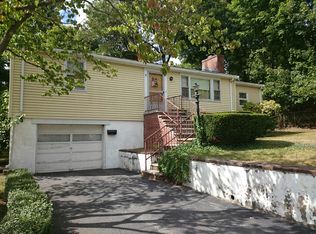 47-49 Ledge Hill Rd, West Roxbury, MA 02132