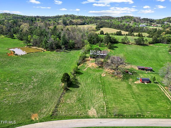 3rd image of 1 Red Hill Rd