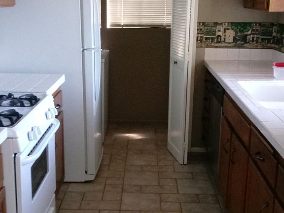 5th image of 26 Cambria Ln #38