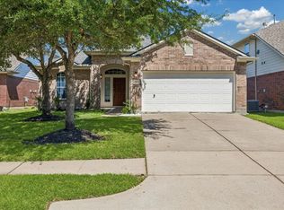 2709 Shallow Falls Ct, Pearland, TX 77584