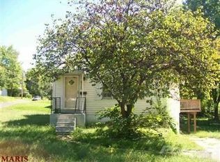 8428 McLaran Ave, Saint Louis, MO 63136