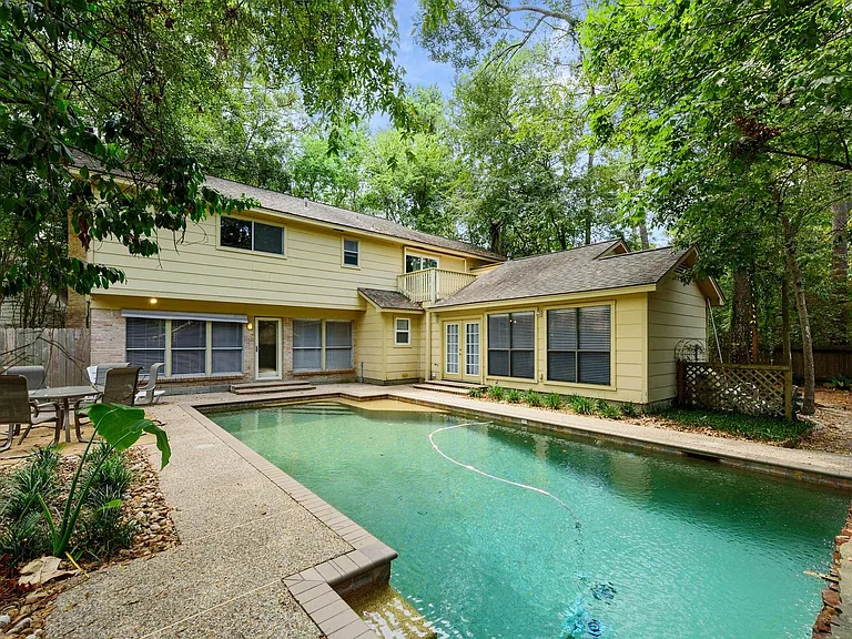 2824 S Logrun Cir — Photo 2