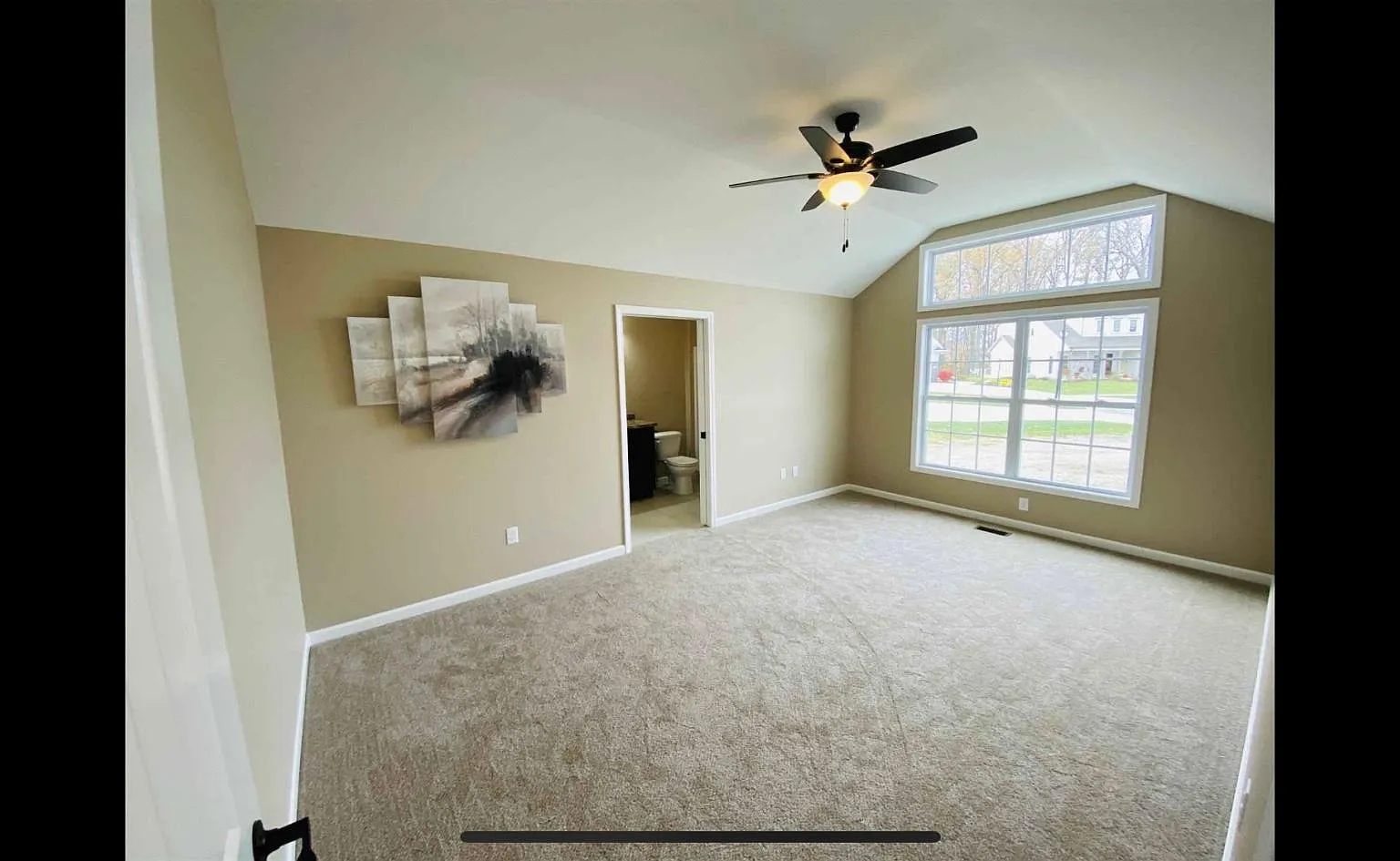 3 bed, 1431 sqft, $2,100 — Photo 3