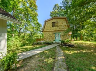 2682 Greasy Creek Rd, Nashville, IN 47448