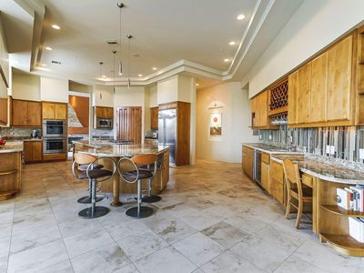 8300 E Dixileta Dr #223, Scottsdale, AZ, 85262