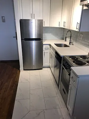 Rented by Mallory Management Corp | media 11