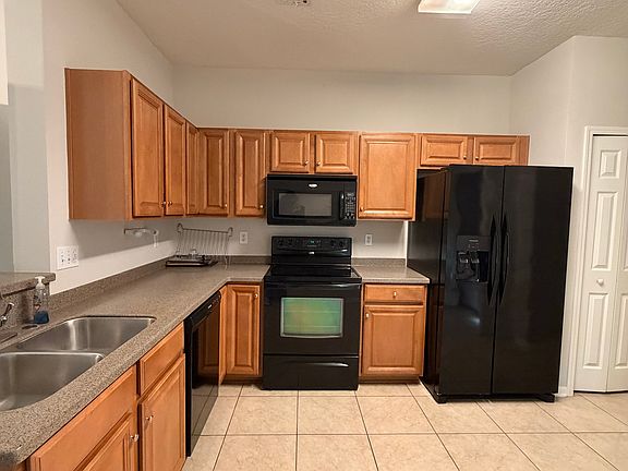 4th image of 299 Leese Dr
