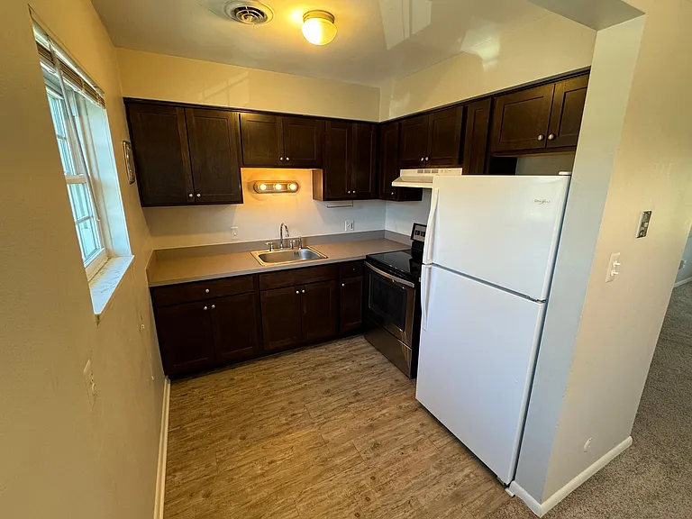 28401 Jefferson Ave #4 — Photo 4