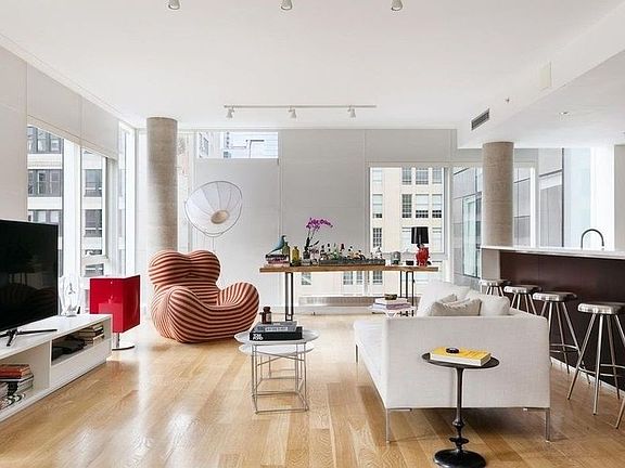 3rd image of 245 10th Ave APT 8W