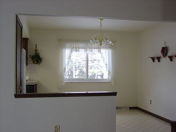 5th image of 36375 Priestap St