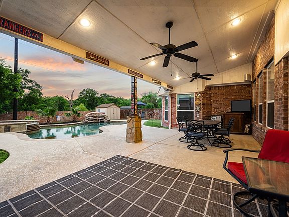 3rd image of 5406 Timber Park Dr