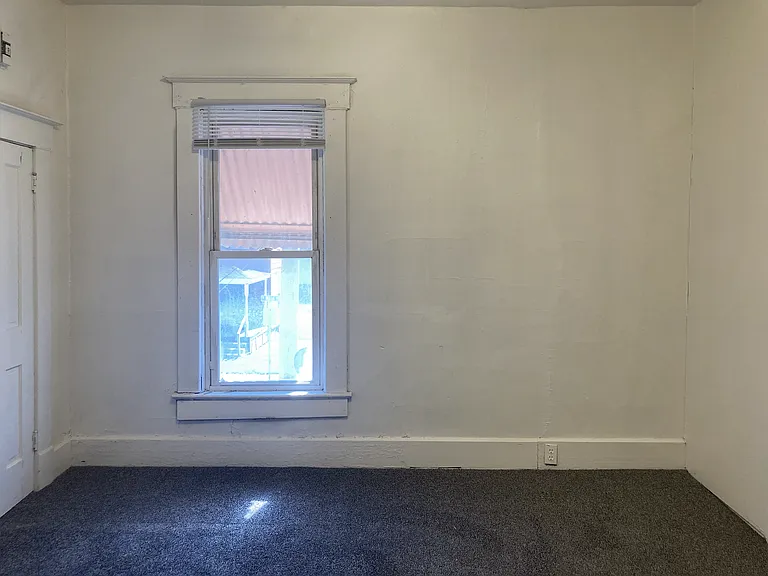 626-628 W Main St — Photo 7