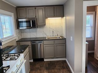 702 Wayne St, Saint Joseph, MI 49085