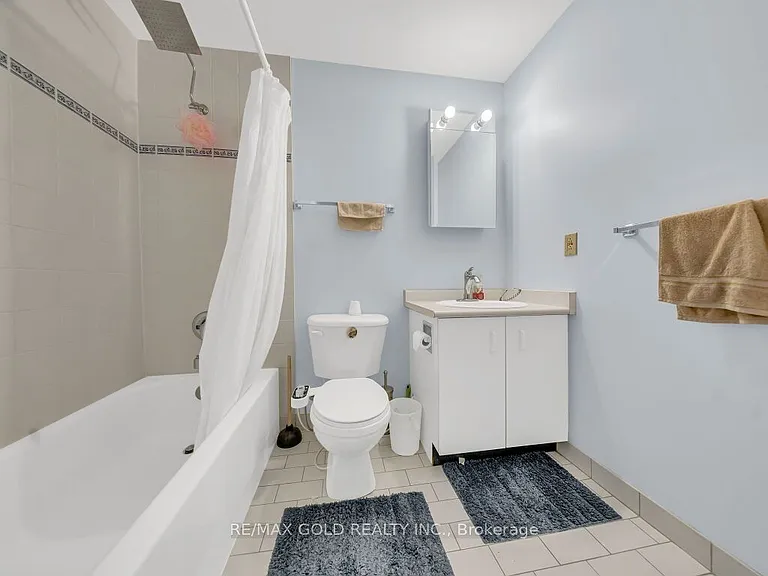 30 Blue Springs Dr #611 — Photo 35