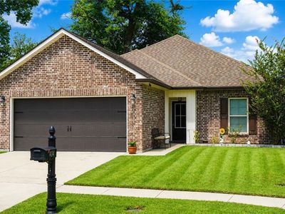 404 Ashton Oaks Ln, Luling, LA, 70070
