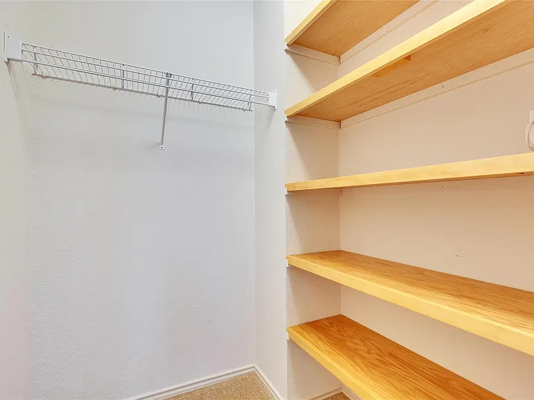 2212 Melissa Oaks Ln — Photo 23