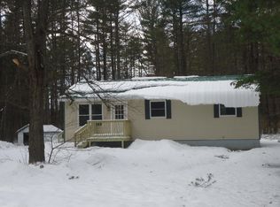 26 Birch Ave, Oxford, ME 04270