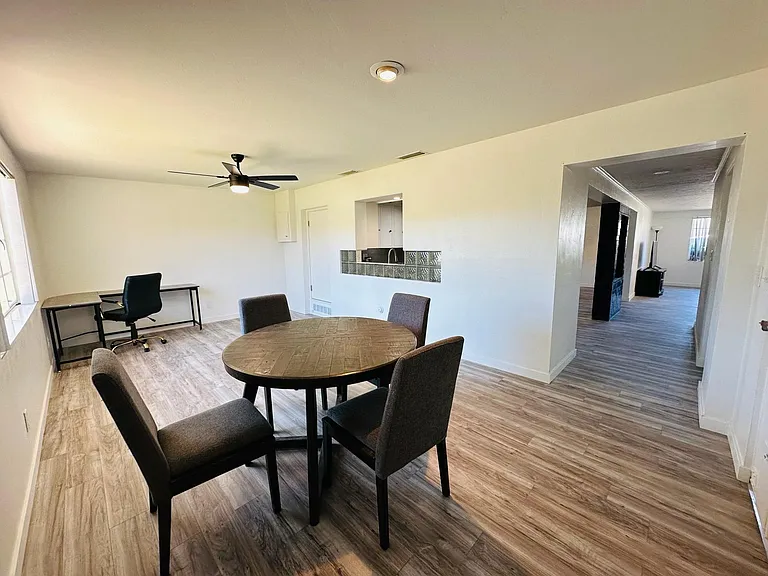 3010 E Copper St — Photo 15
