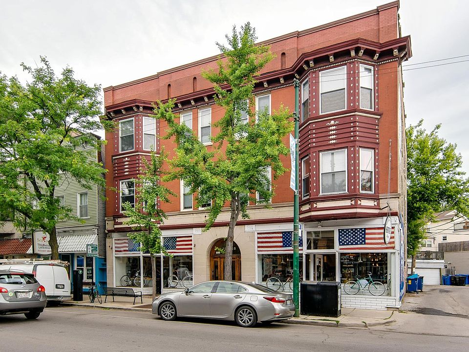 1st image of 2959 N Lincoln Ave #3