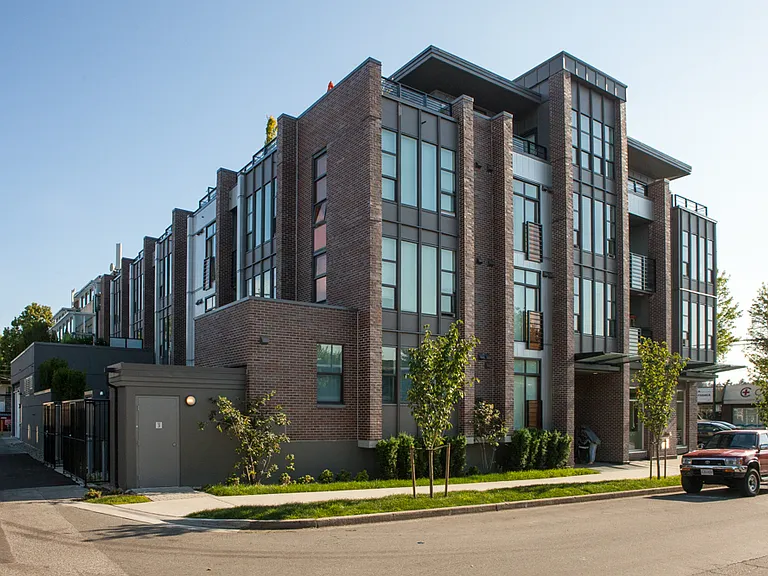 708 E 26th Ave #306 — Photo 44