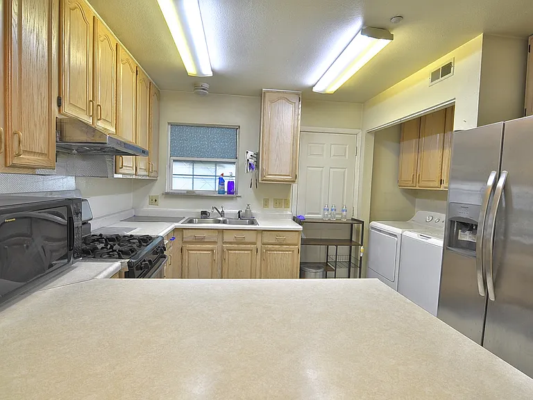 3808 Whittle Ave — Photo 9