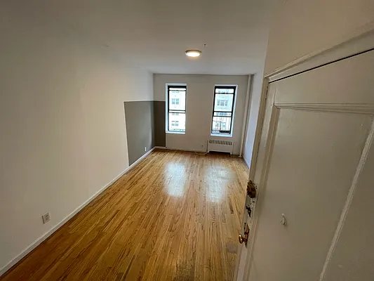 Rented by R New York | media 6