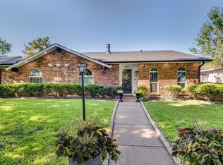 2809 Ripplewood Dr, Garland, TX 75044