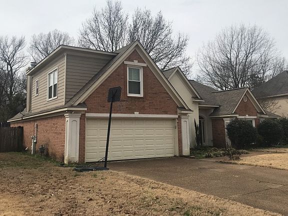 3rd image of 8955 Bridlewood Ln