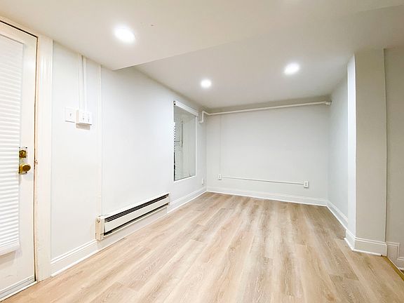 4th image of 2771 Woodley Pl NW #B