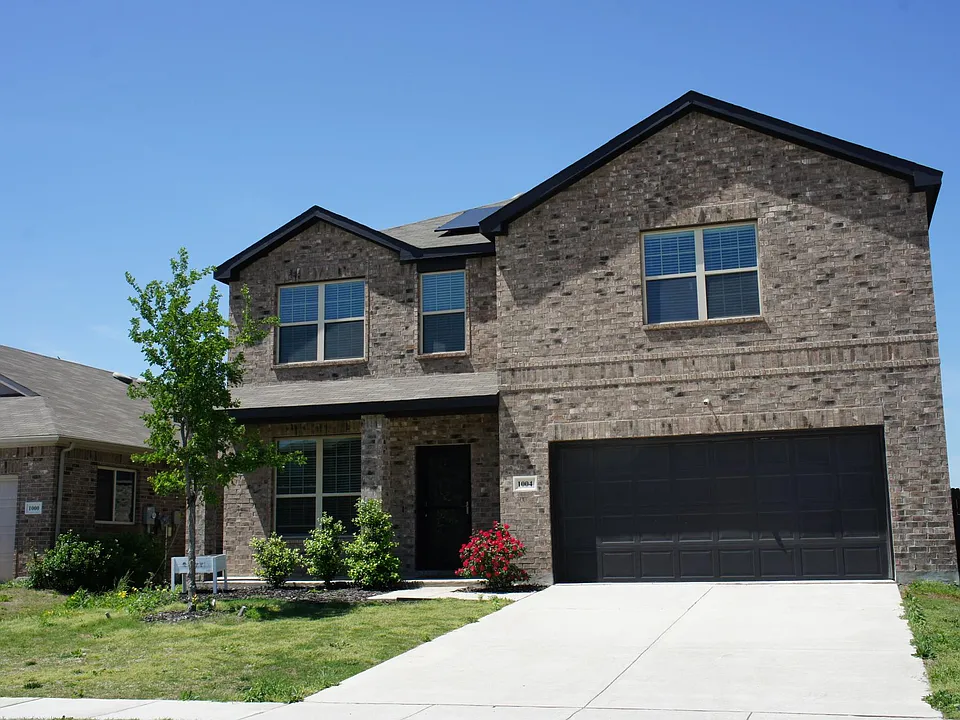 1004 Waverly Dr