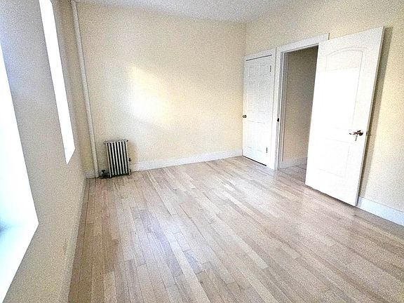 4th image of 75 Saint Nicholas Pl APT 2C