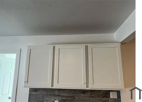 7820 Corina Dr — Photo 11